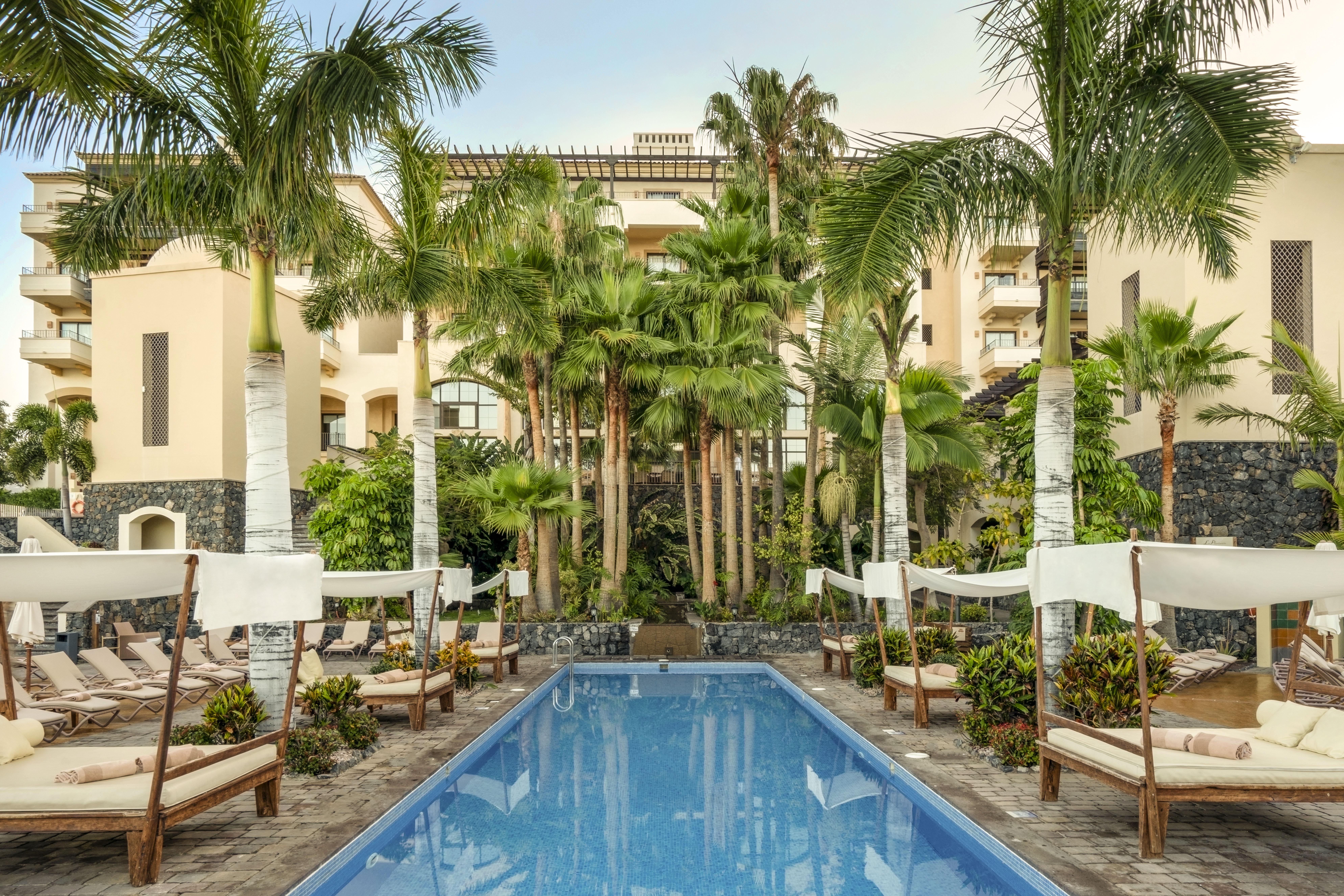 فندق فنتشي سيليثيون لا بلانتاثيون ديل سور أذيخي المظهر الخارجي الصورة The pool at the hotel